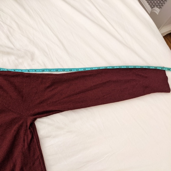 Banana Republic Premium Luxe Yarn Maroon Crewneck Sweater - Picture 6 of 7